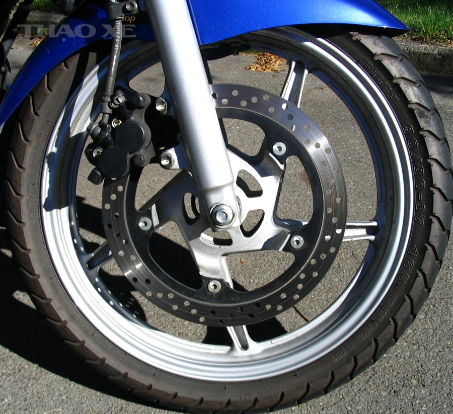 Hệ thống phanh đĩa - minh họa hạng mục phanh trong bảo dưỡng định kỳ