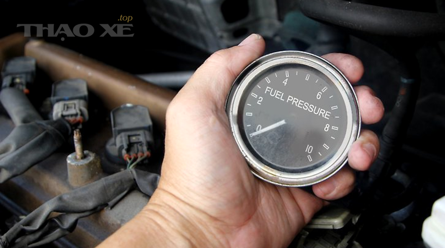 Van kiểu Schrader (minh họa), tương tự cổng test Schrader trên rail nhiên liệu