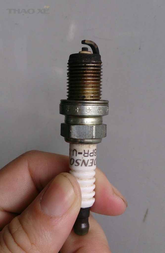 Spark plug 2 3