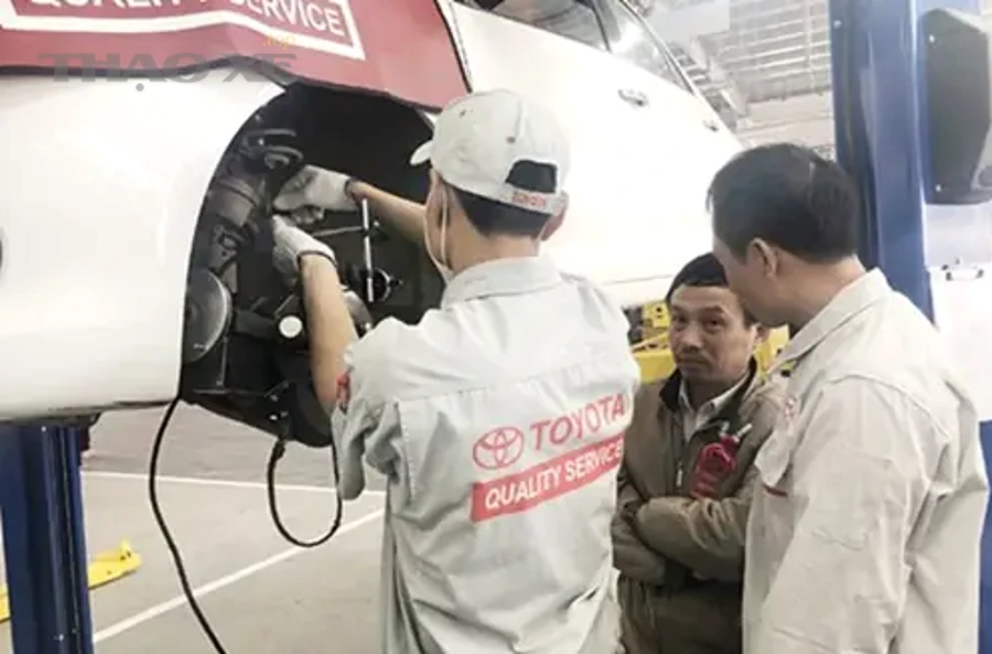 Một phiếu báo giá chuẩn thường gồm những phần nào?