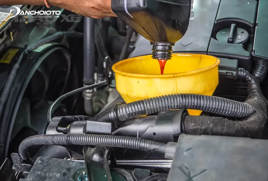 Giải đáp: Thay hay không thay dầu (nhớt) hộp số ở 100.000 km cho xe số tự động & số sàn