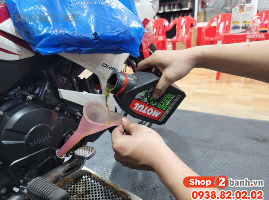 Loại hộp số nào dễ phát sinh rủi ro dầu nhiễm nước hơn sau ngập nước và cần lưu ý gì khi kiểm tra? (Supplementary Content)