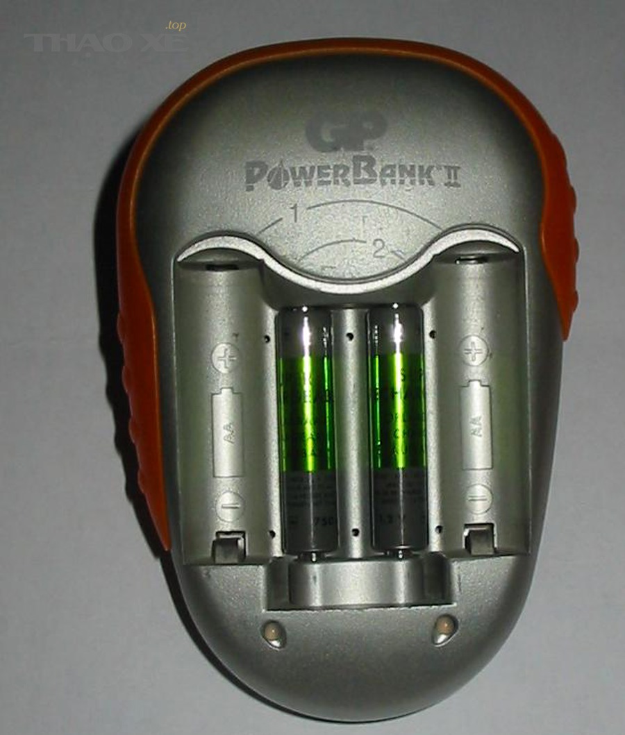 Bộ sạc ắc quy (battery charger) để sạc duy trì