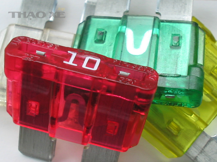 Car fuses 1