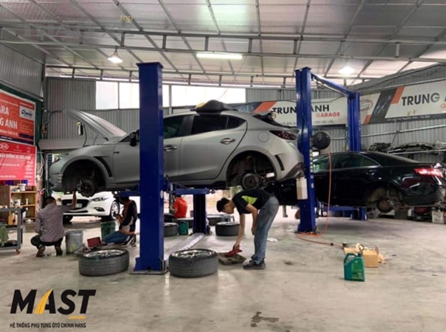 so sánh phụ tùng chính hãng OEM aftermarket trước khi lắp tại gara