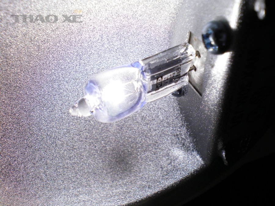 Ảnh minh họa bóng halogen đang hoạt động