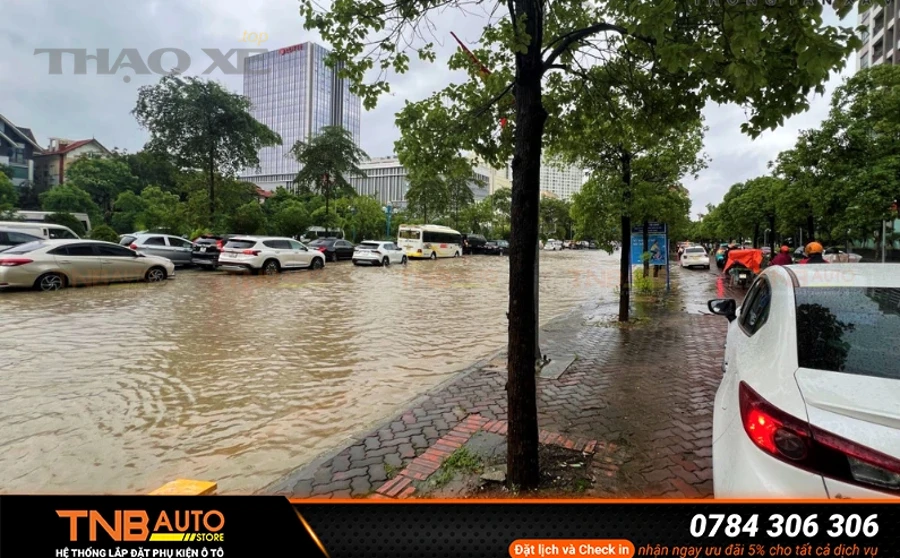 Quy trình kiểm tra dầu sau ngập nào an toàn cho chủ xe mới?