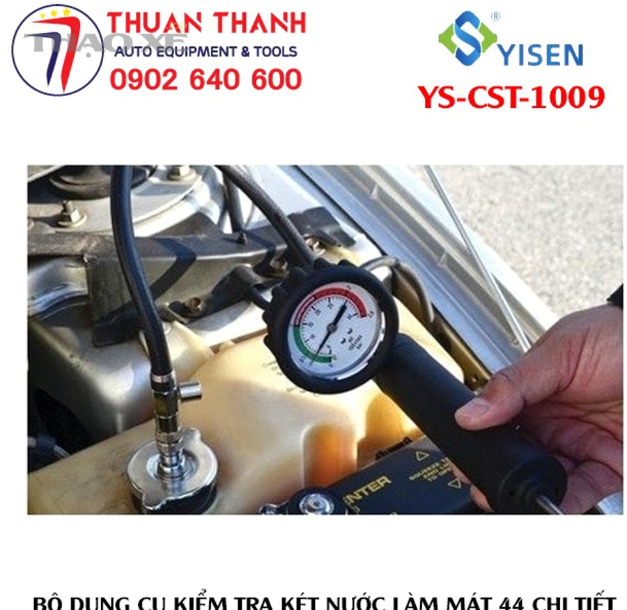Khoang động cơ với các thành phần hệ thống làm mát cần kiểm tra