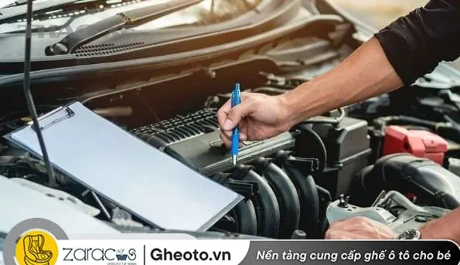 Nên bảo dưỡng sửa chữa xe cũ trong hãng hay gara ngoài?