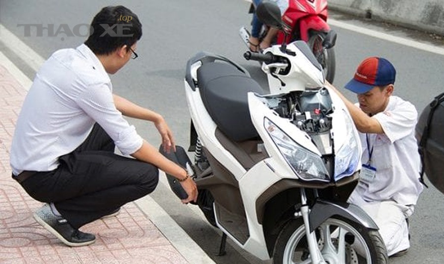 Xe bị ngập nước cần cứu hộ đúng cách