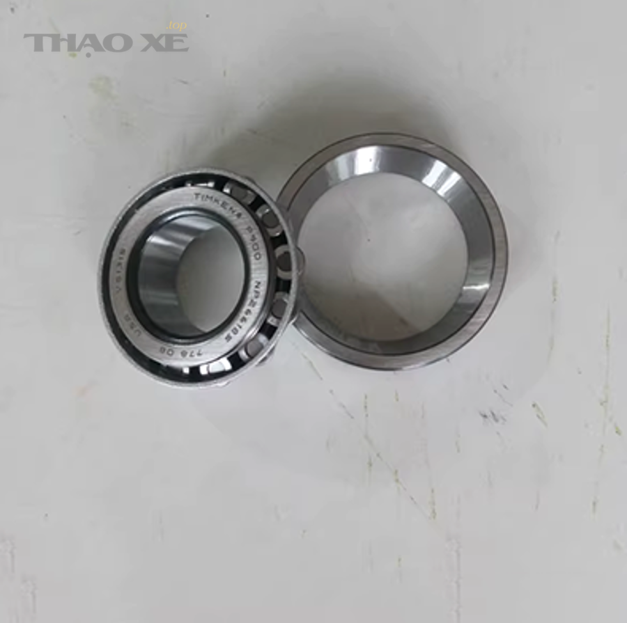 Kiểm tra gầm xe và dấu hiệu rò rỉ dầu vi sai xử lý đúng cách