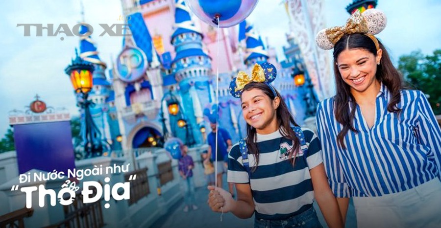 Kỹ thuật viên gara kiểm tra hệ thống điện ô tô sau ngập
