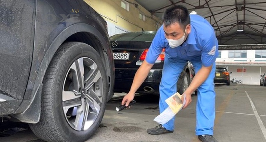 Hoa lốp bánh trước khác nhau có chắc chắn trượt đăng kiểm không?