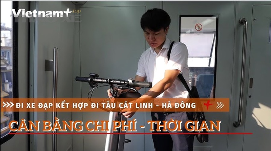 Bánh xe ô tô tháo rời để kiểm tra độ đảo và cân bằng