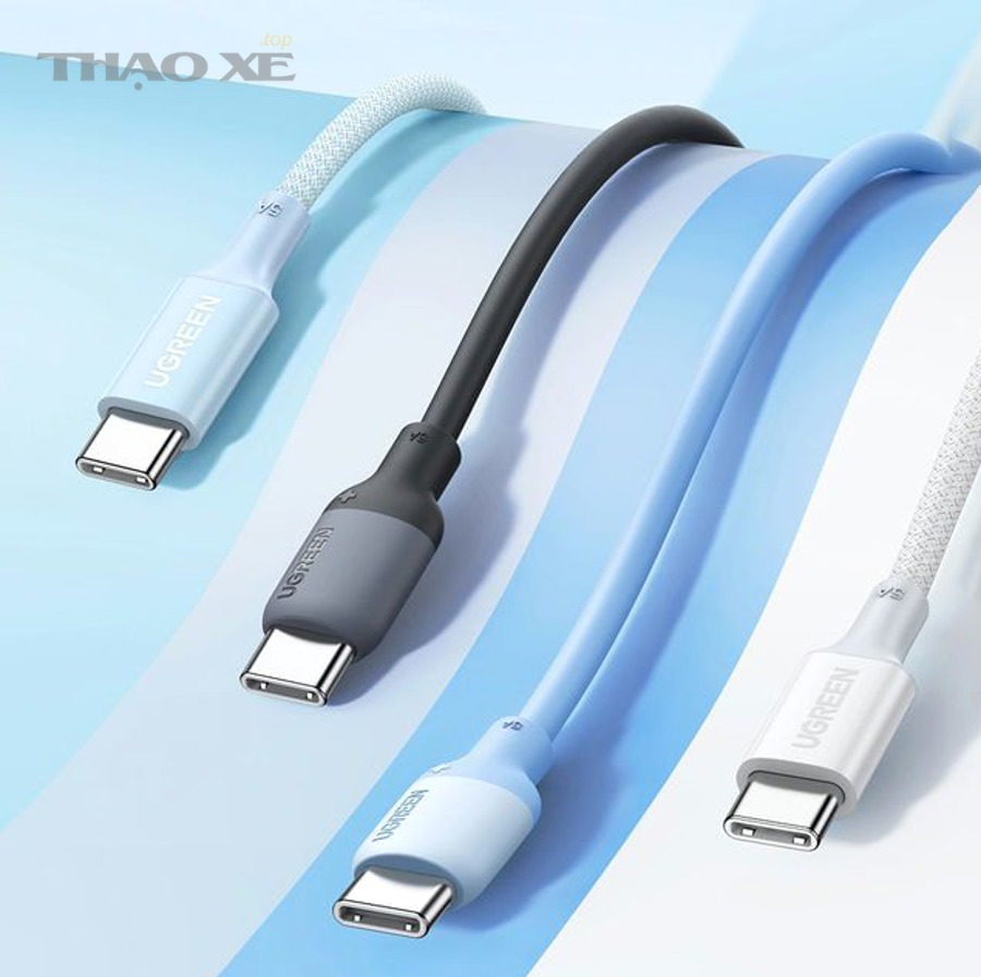 Củ sạc và cáp sạc smartphone đặt cạnh nhau để minh họa khái niệm chọn đúng chuẩn