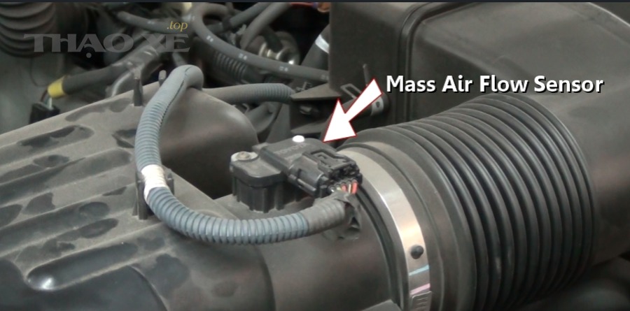Đồng hồ táp lô ô tô hiển thị cảnh báo check engine