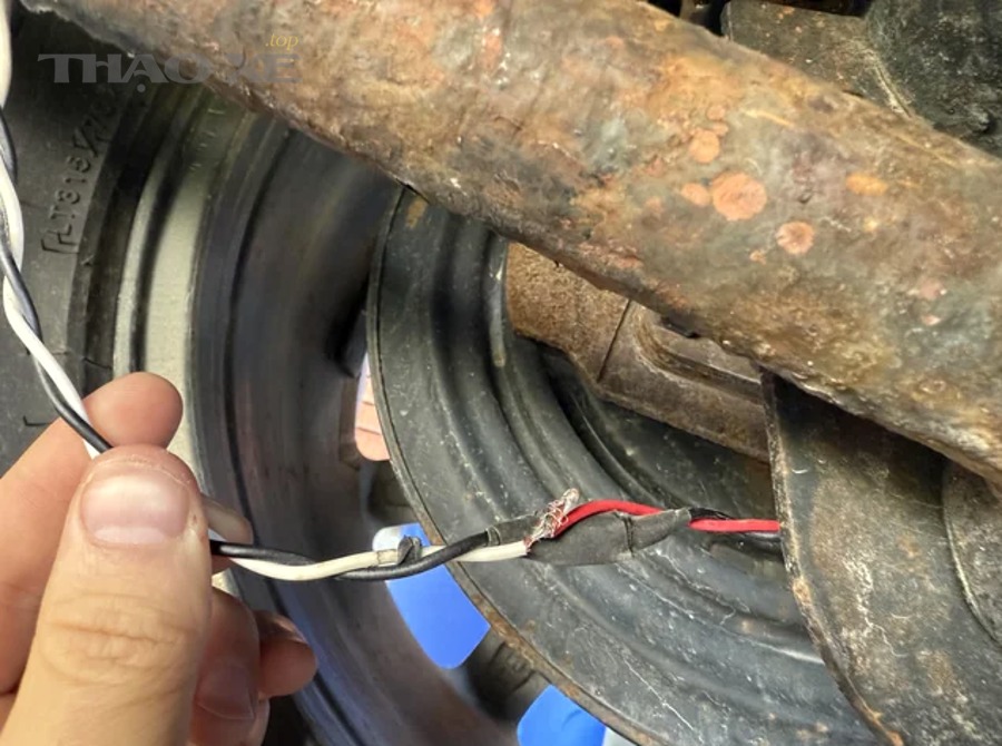 Sơ đồ cổng OBD2 và chân kết nối tiêu chuẩn để đọc lỗi tại nhà bằng ELM327