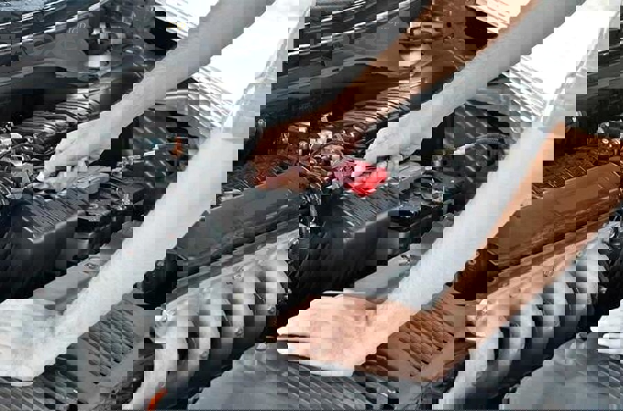 Kiểm tra dầu máy đúng chuẩn được định nghĩa như thế nào?