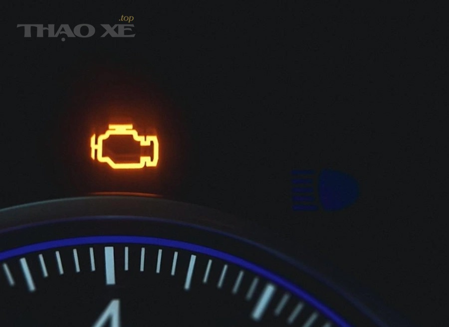 Cổng OBD-II dùng để đọc mã lỗi động cơ