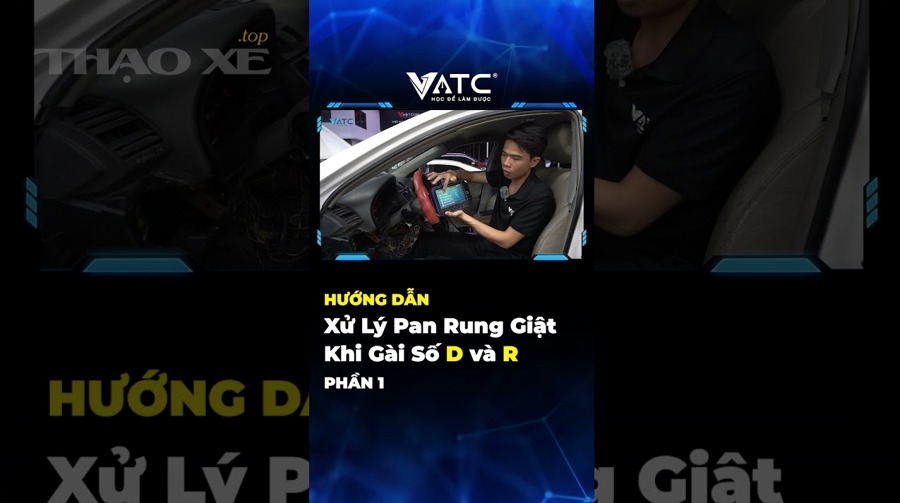 Giật khi vào D/R là hiện tượng gì trong hệ truyền động?
