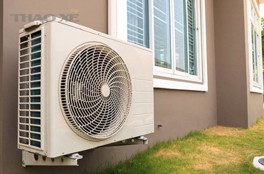 Xe máy di chuyển trong phố đông, dễ xuất hiện tình trạng đề nóng bị ì khi dừng đi liên tục