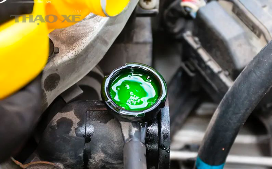 Kiểm tra nước làm mát đúng chuẩn được thực hiện theo các bước nào?