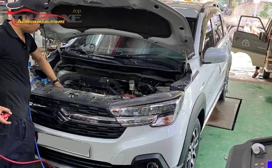 Bảng màu dầu hộp số tự động: đỏ tươi đến nâu đen (minh họa)