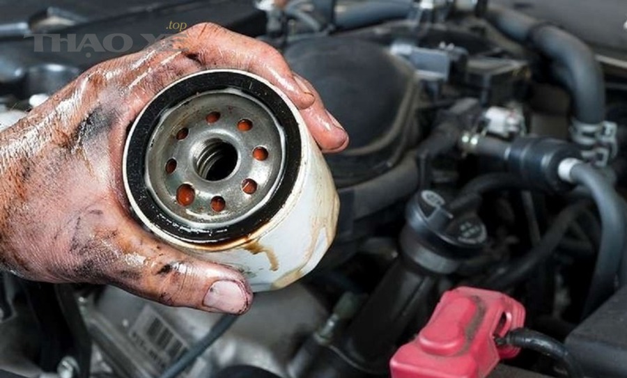 Xe nên thay dầu ở mốc 5.000–10.000km hay không?