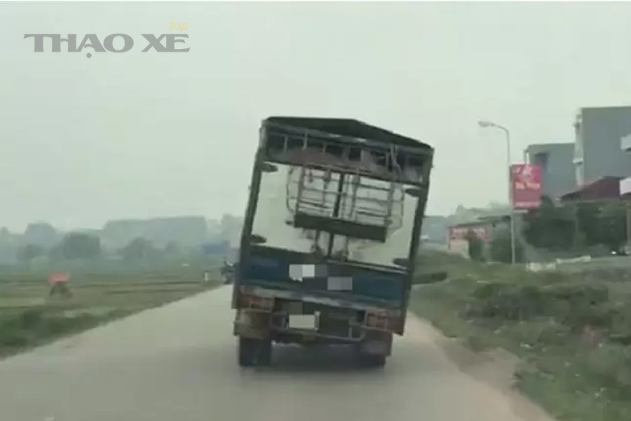 Xe bị lệch lái có nguy hiểm không và có nên tiếp tục chạy không?