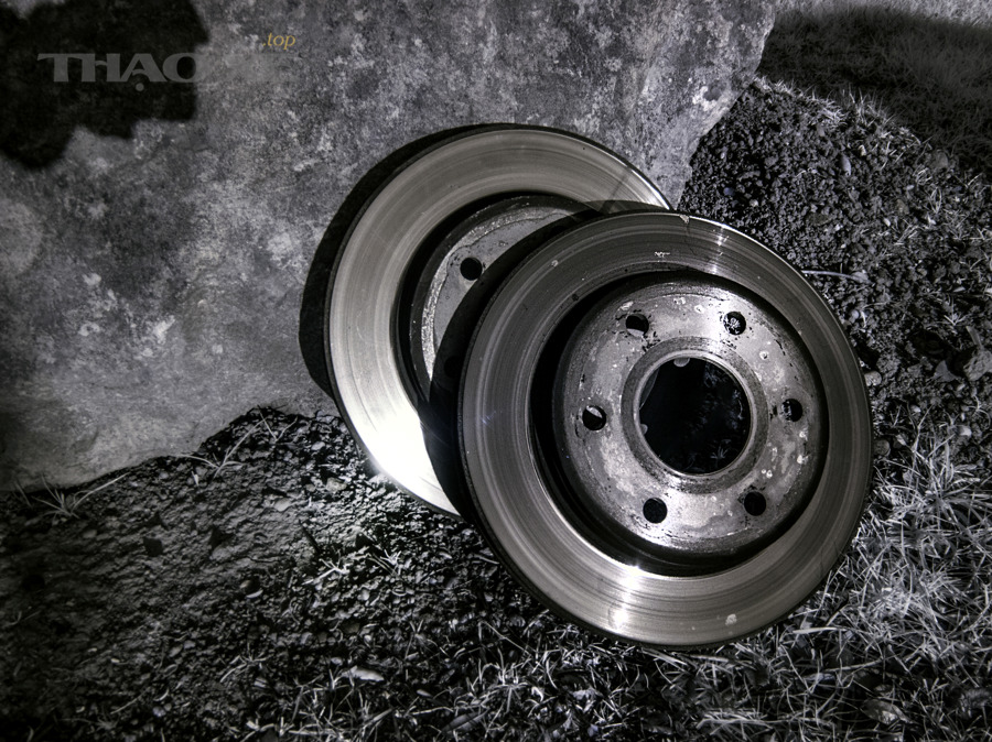 365 010 disc brakes Flickr Robert Couse Baker