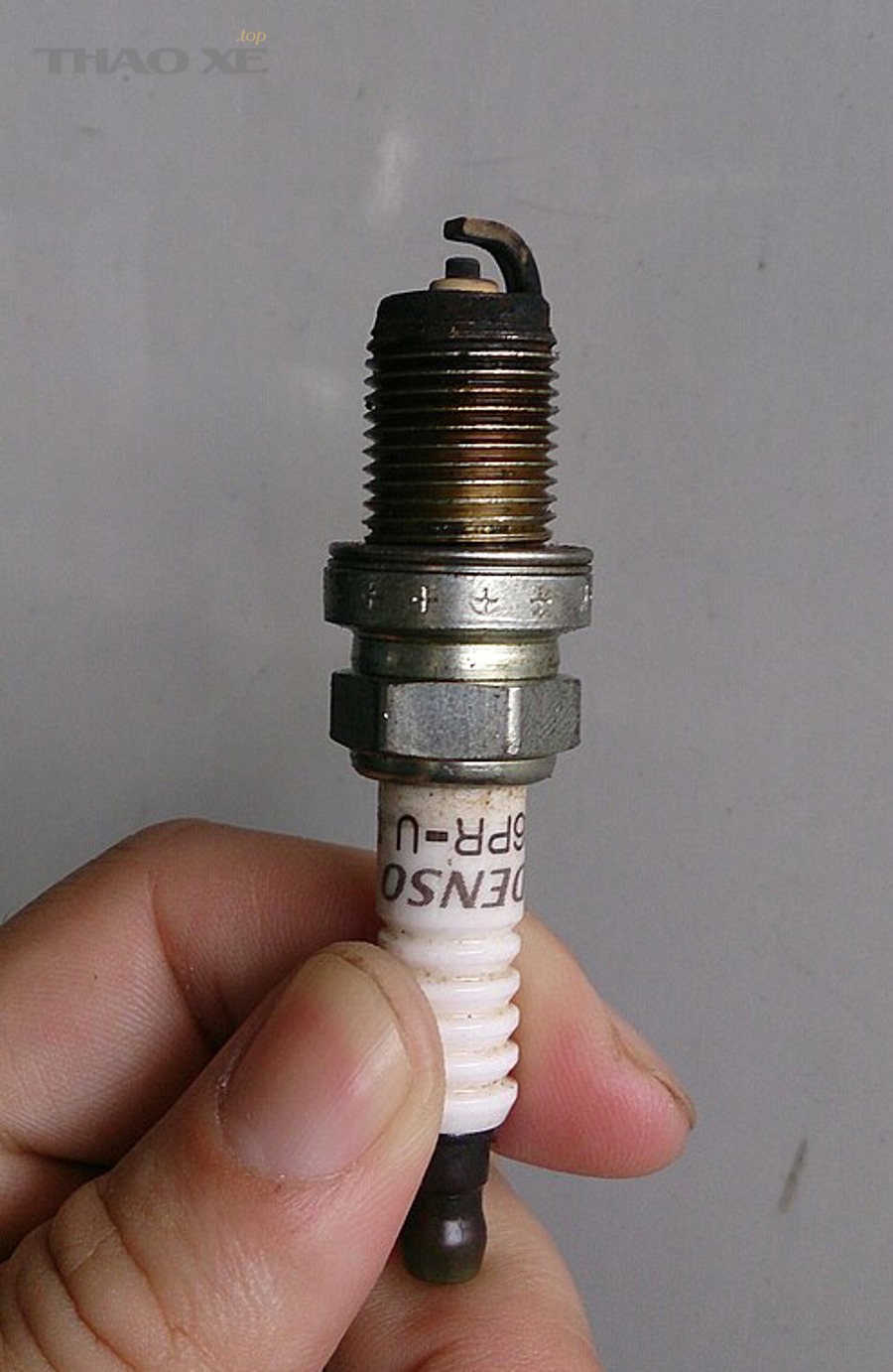 Bugi và tình trạng hòa khí có thể phản ánh lỗi đánh lửa hoặc hỗn hợp sai
