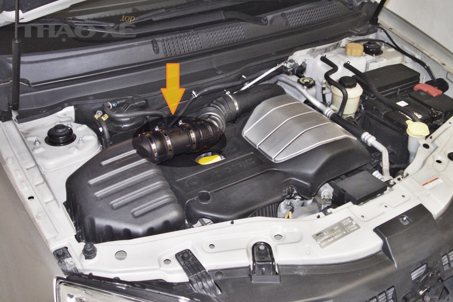 Bosch Mass Air Flow Sensor location in the engine bay Opel Antara 2.0 CDTI 2