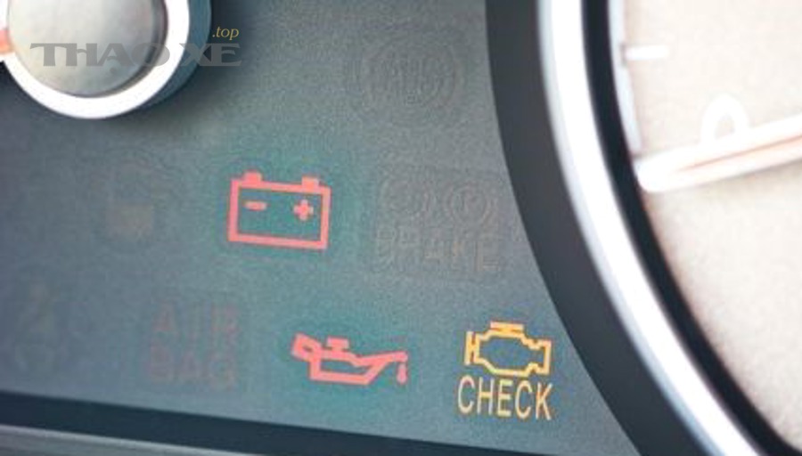 Quá sạc do máy phát khác gì với sạc yếu hoặc ắc quy đã hỏng?