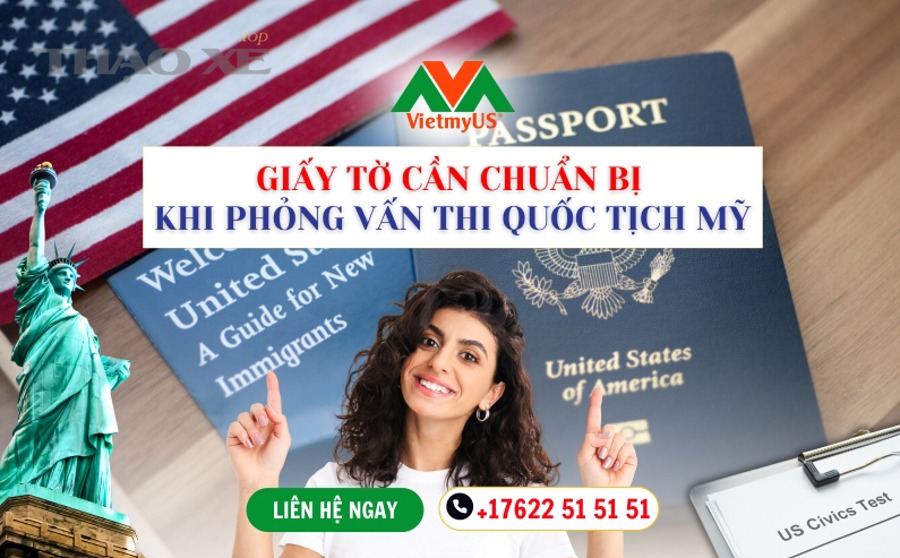 Kỹ thuật viên kiểm tra lốp và phanh ô tô trước đăng kiểm