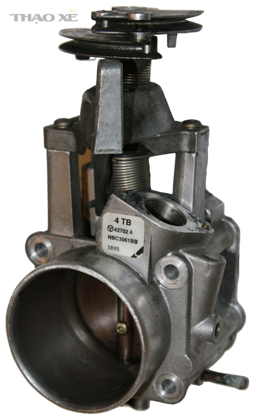 Thân bướm ga (throttle body) trên động cơ ô tô