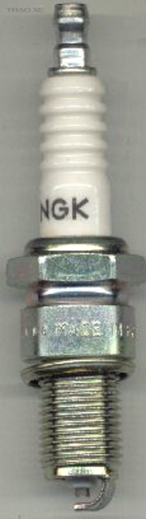 Cách phân biệt xe khó nổ do điện hay do nhiên liệu cho chủ xe ô tô dễ kiểm tra 1 Sparkplug