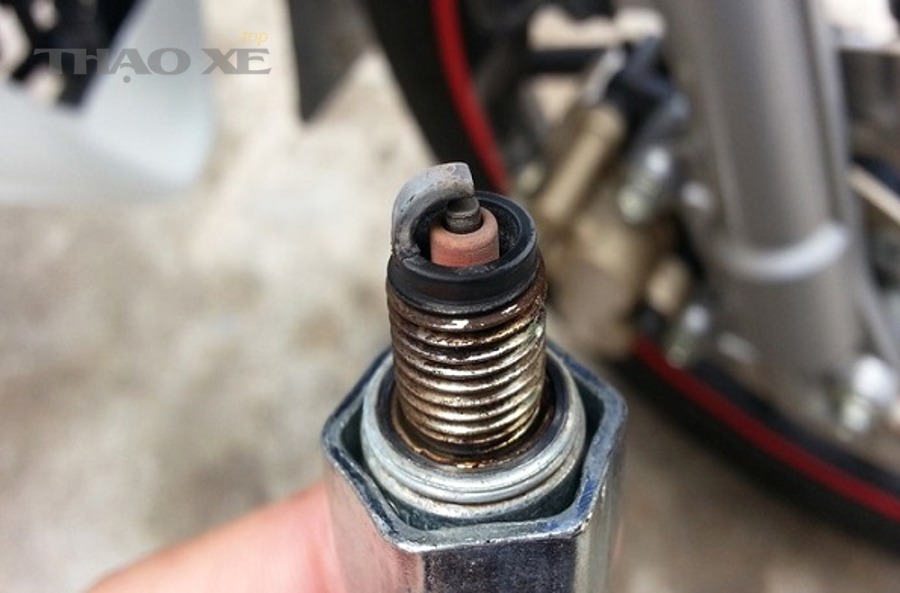 Làm sao để phòng tránh hụt ga do bugi/bobin yếu tái diễn?