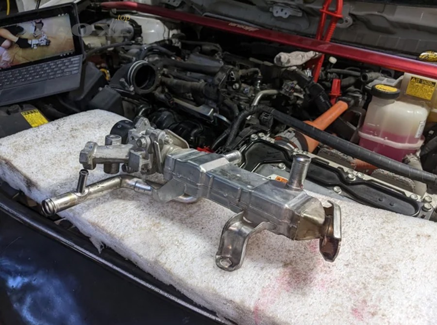 clean or replace egr valve 2010 170k v0 bawj9ujzjprb1 2