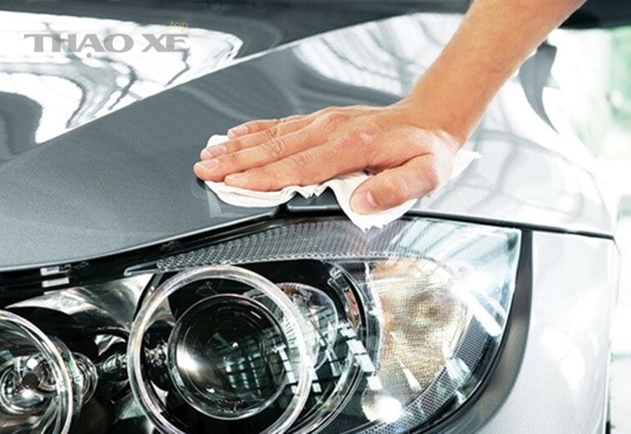 Làm sao phân biệt đèn xe mờ do ắc quy, dây điện hay chóa đèn?