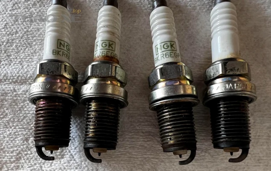 Những sai lầm nào dễ làm xe bị hư nặng hơn sau khi nước vào xi-lanh?