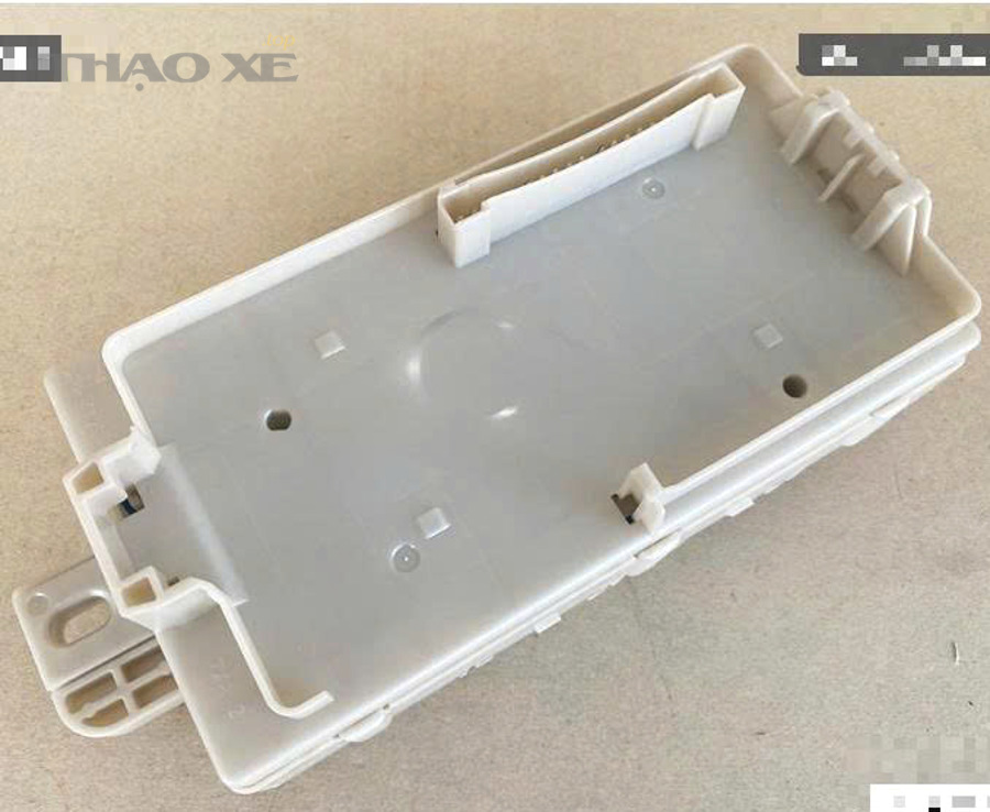 Làm thế nào để phòng ngừa cầu chì/rơ-le ô tô bị ẩm tái phát sau mưa hoặc sau rửa xe?