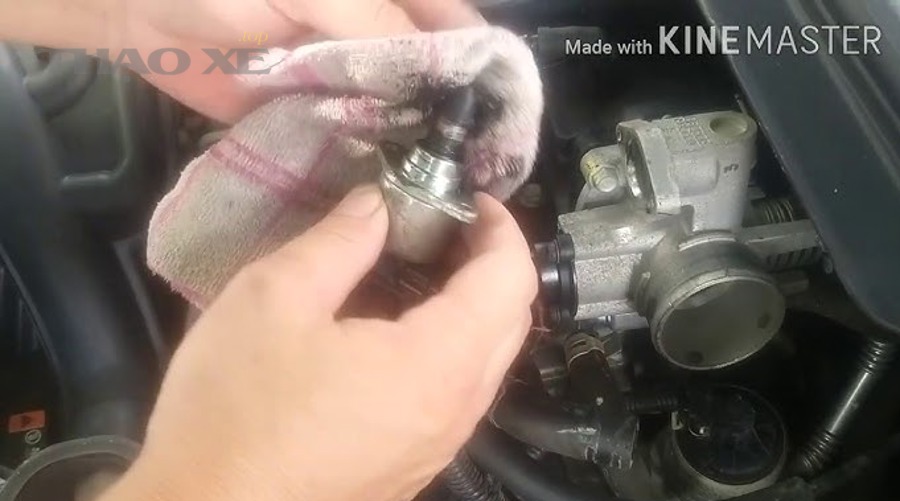 Bướm ga cơ và bướm ga điện (ETC) khác nhau thế nào về nhu cầu reset sau vệ sinh?