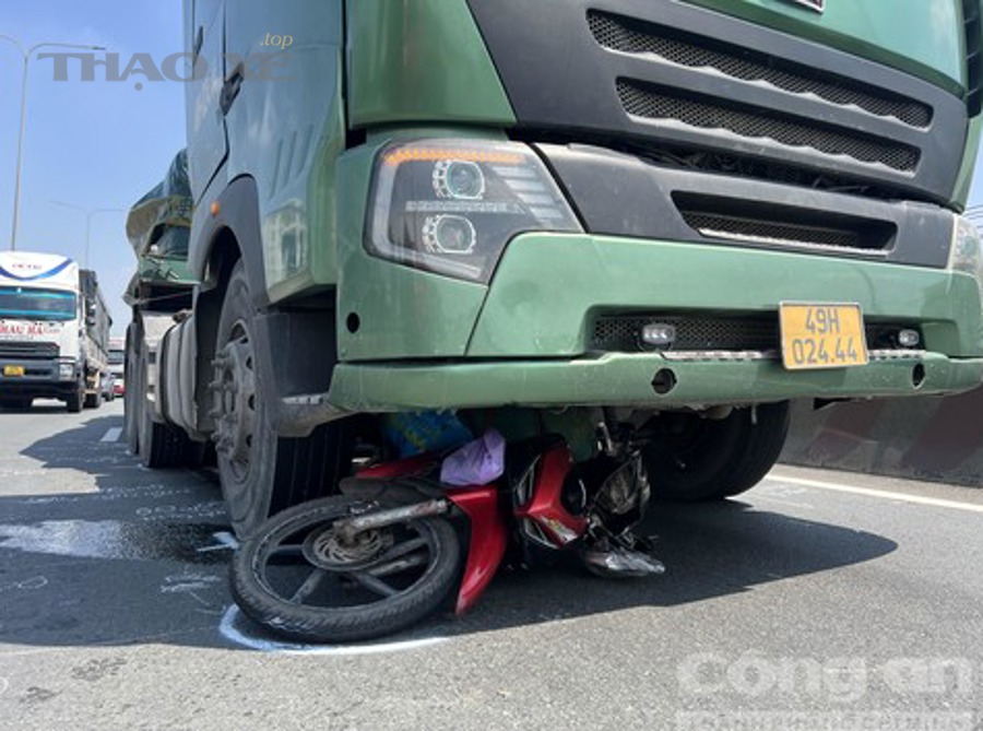 Những nguyên nhân nào khiến ống xả chạm gầm và phát ra tiếng kêu?