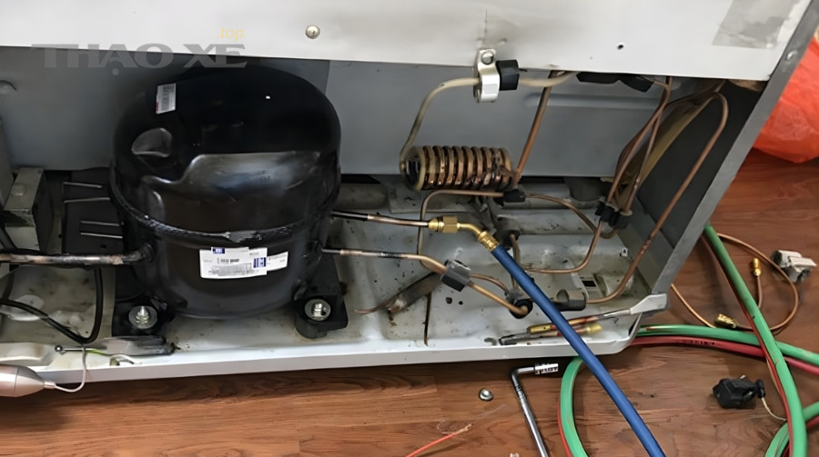 Những lưu ý nào dễ bị bỏ qua khi điều hòa thiếu gas nhưng lốc vẫn còn chạy?