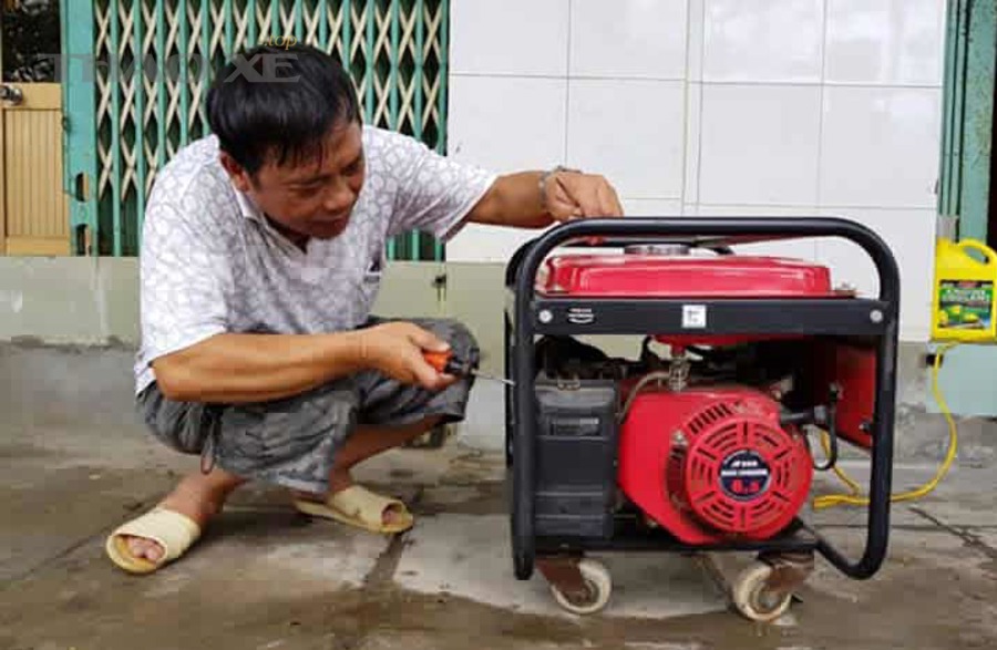 Làm sao phân biệt lỗi bôi trơn và lỗi đánh lửa khi ô tô nổ không đều?
