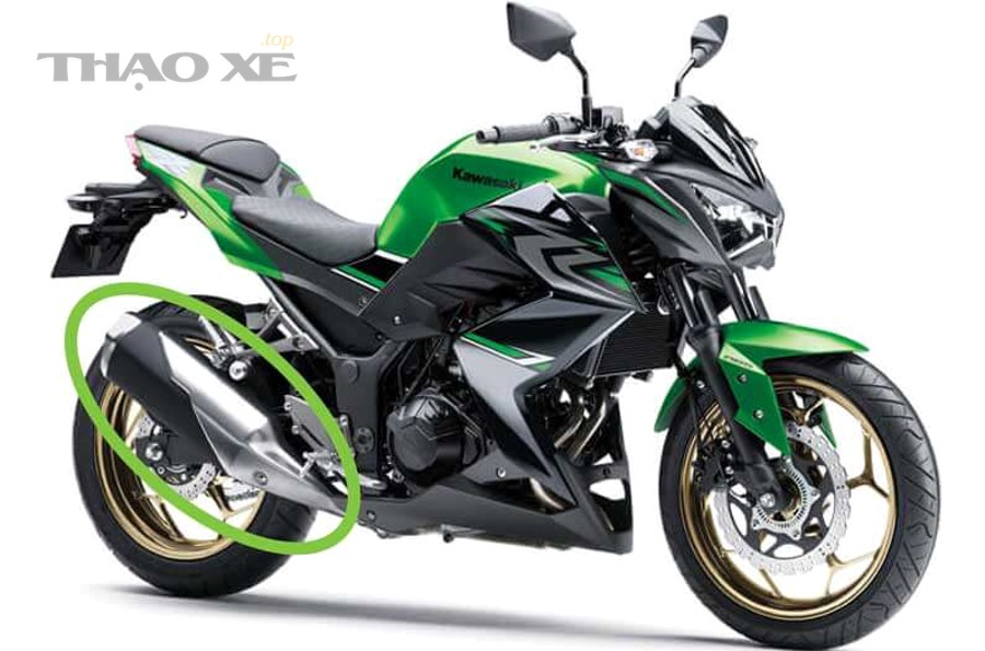 Sơ đồ hệ thống xả ô tô với cổ xả, ống xả và bầu giảm thanh