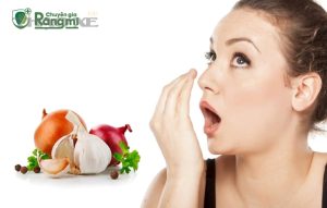 n nhieu hanh toi va gia vi nang mui se sinh ra mui hoi mieng tam thoi 4e933c1f63 5