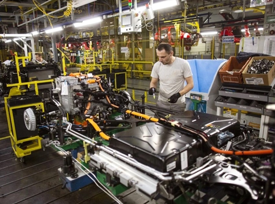 Chủ xe nên làm gì ngay khi xe không đề để tránh tốn thêm tiền?