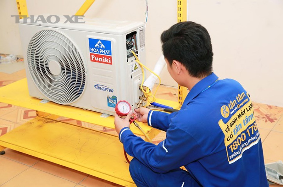 Cánh tản nhiệt dàn nóng/dàn ngưng bám bẩn hoặc biến dạng