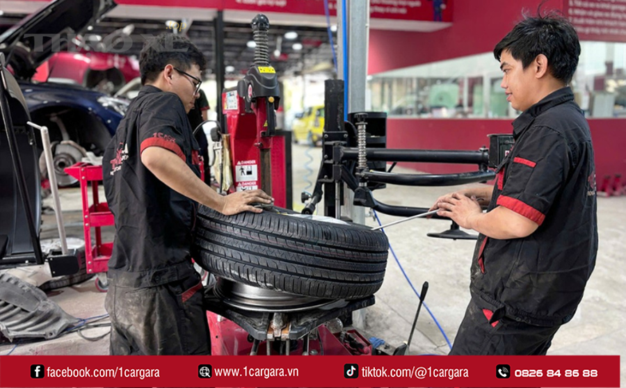 Những tình huống “không bình thường” khi thủng lốp: xử lý thế nào để không nguy hiểm?